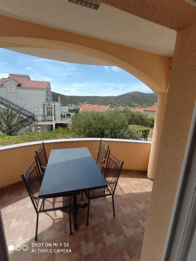 Apartments Vala Vinišće Dış mekan fotoğraf