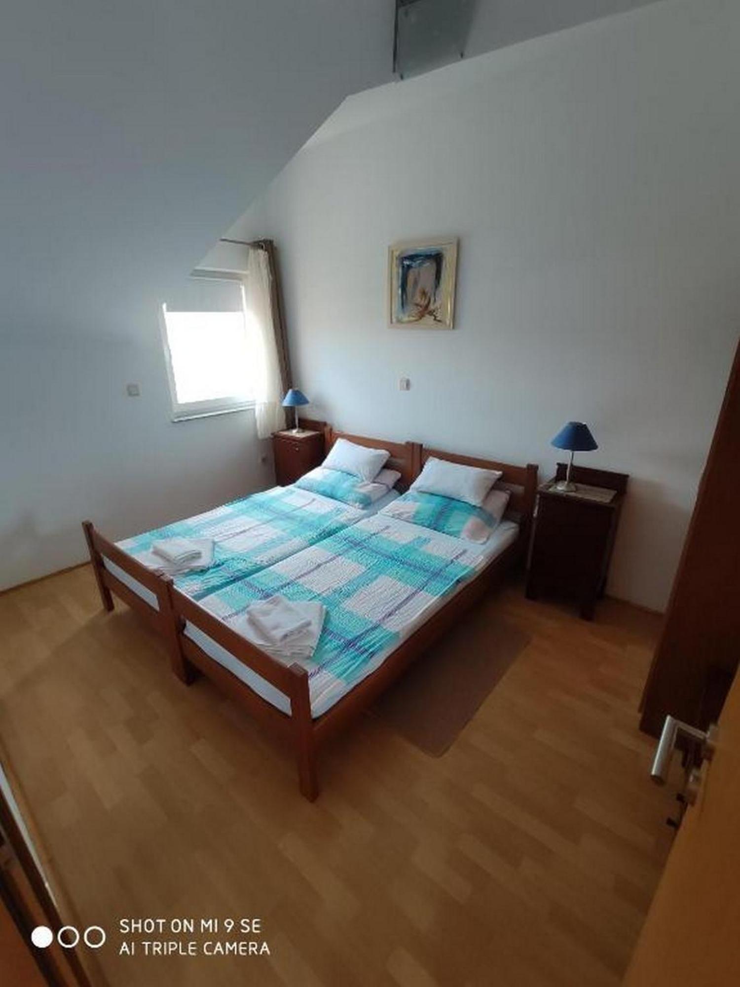 Apartments Vala Vinišće Oda fotoğraf