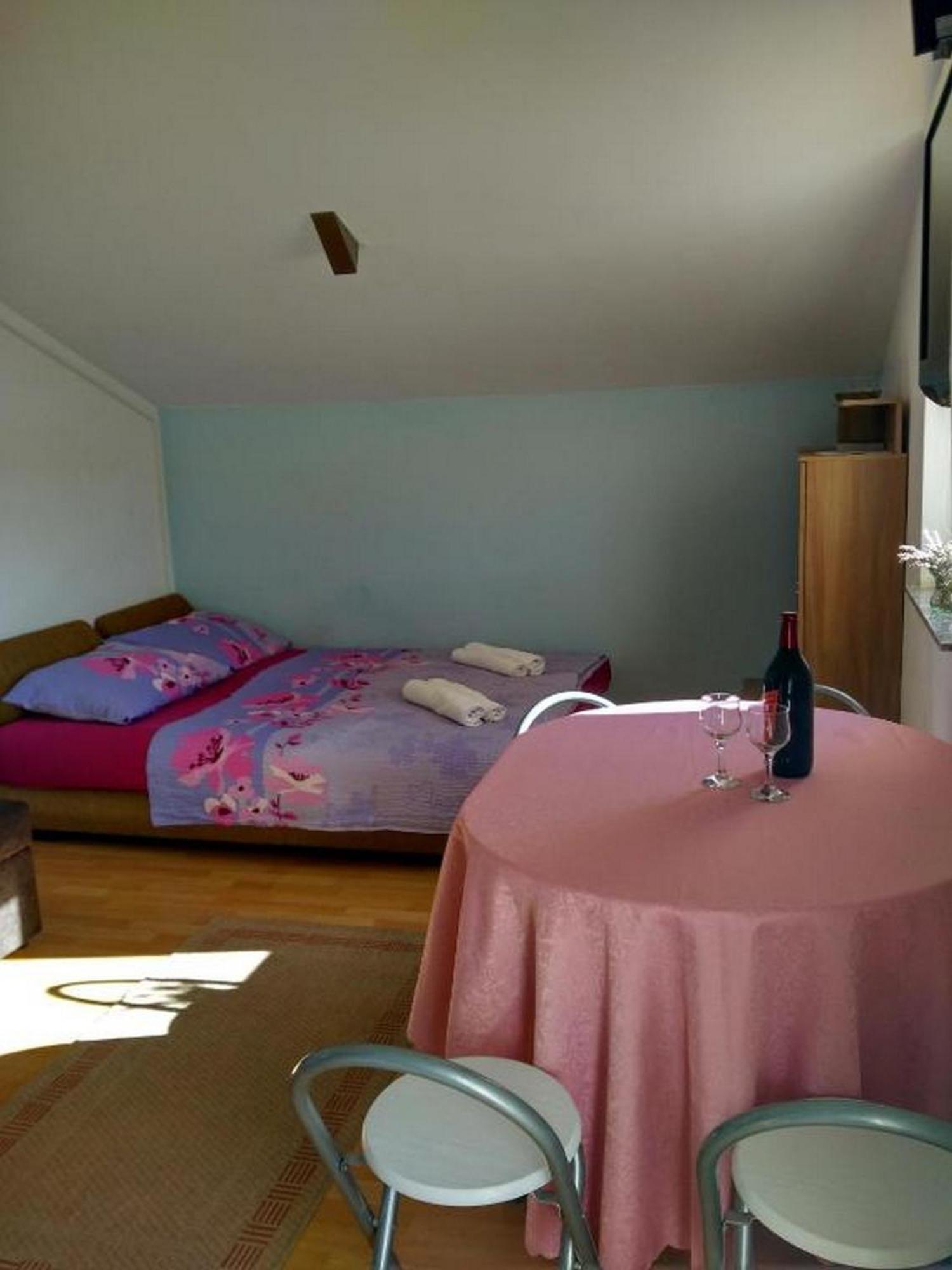 Apartments Vala Vinišće Oda fotoğraf