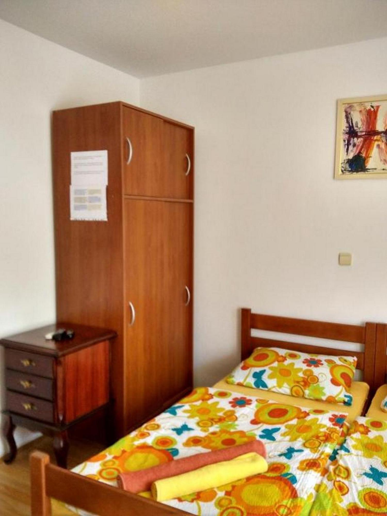 Apartments Vala Vinišće Oda fotoğraf