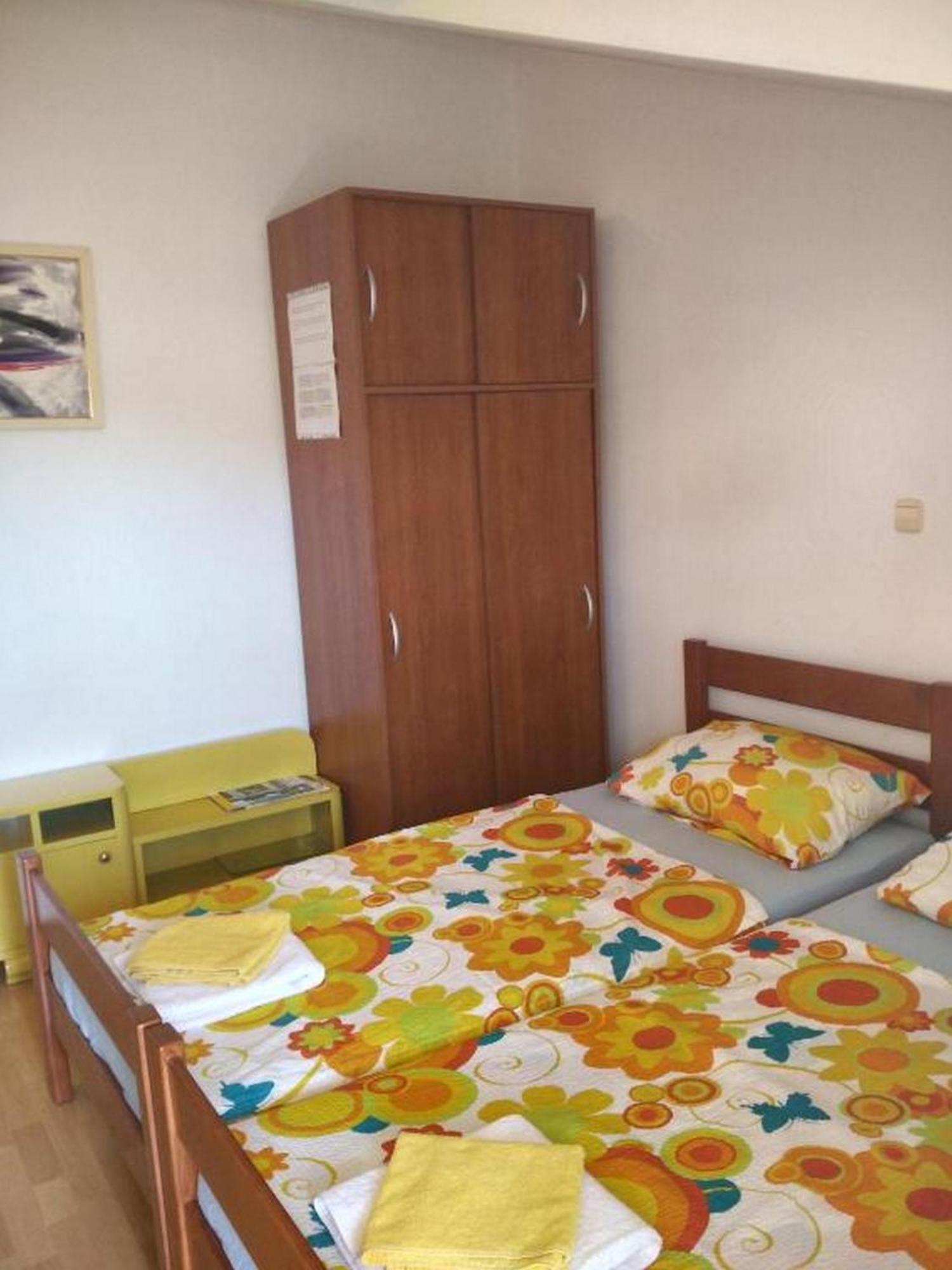 Apartments Vala Vinišće Oda fotoğraf